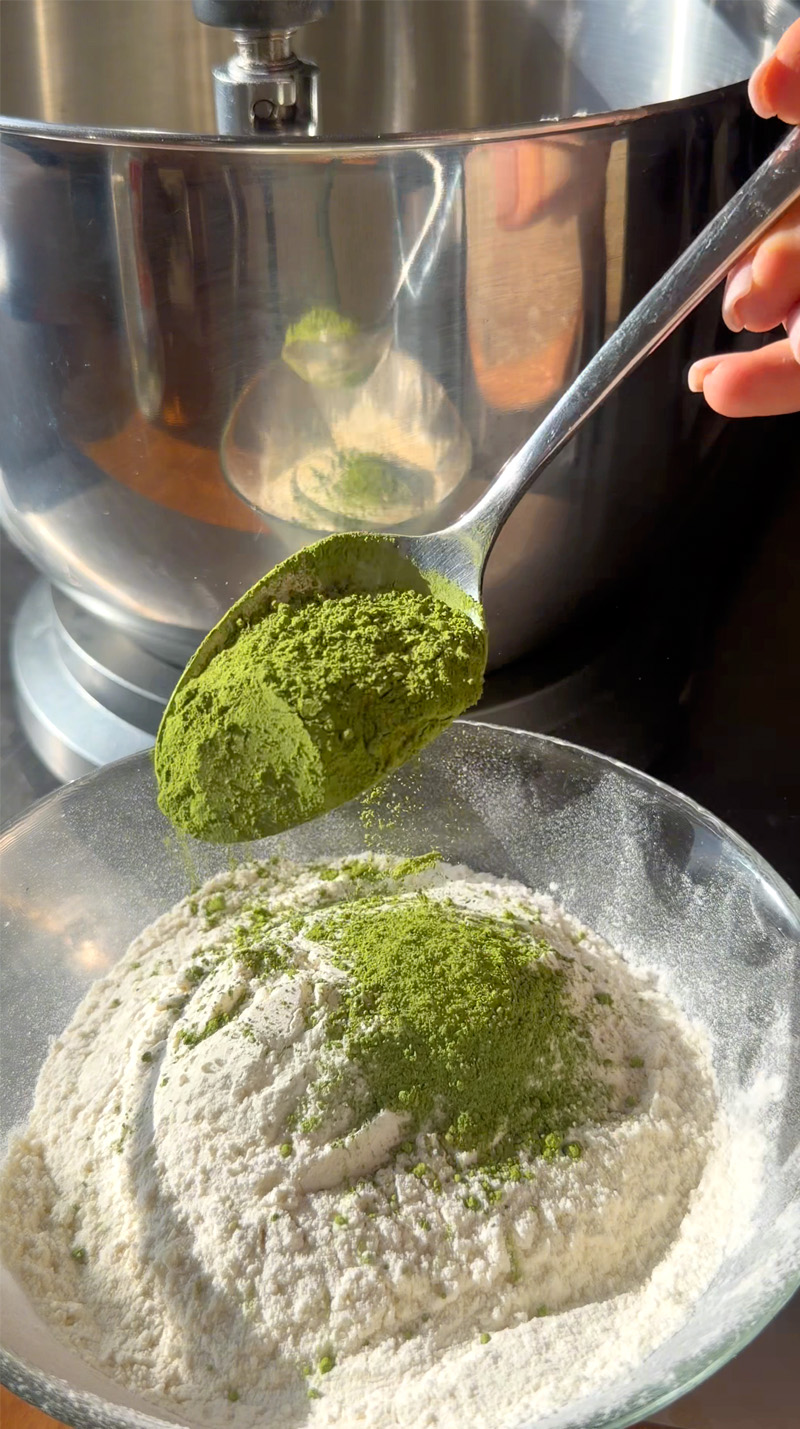 Matcha cookies z białą czekoladą